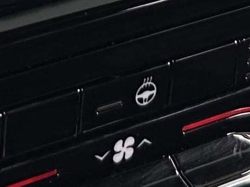 New 2025 Jeep Grand Cherokee Altitude image 36