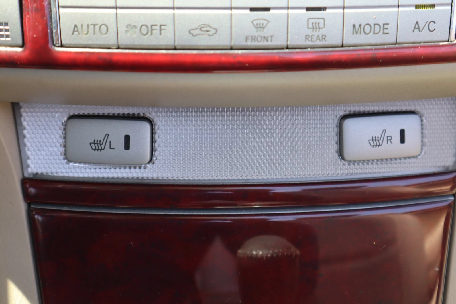 Used 2004 Toyota Solara SLE FWD image 19