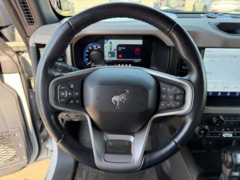 Used 2023 Ford Bronco Wildtrak AWD/4WD image 16