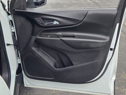 Certified 2024 Chevrolet Equinox LT FWD image 5