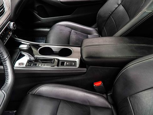 Used 2022 Nissan Altima 2.5 Platinum image 17