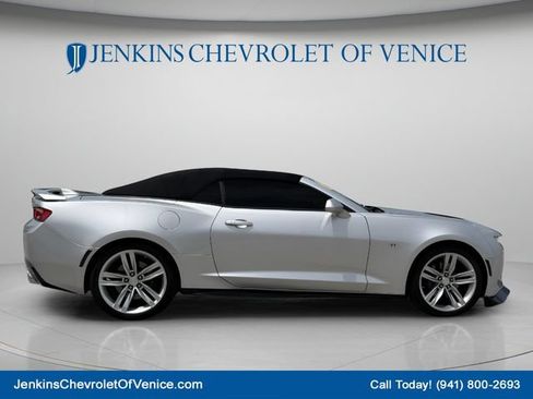 Used 2017 Chevrolet Camaro SS RWD image 3