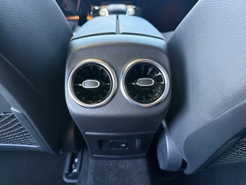 Certified 2022 Mercedes-Benz CLA 250 4MATIC image 32