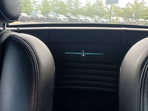 Used 2005 Ford Thunderbird RWD image 13