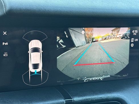 Used 2022 Porsche Taycan 4S image 26