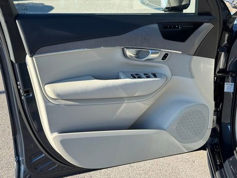 Used 2024 Volvo XC90 B6 Ultimate image 30