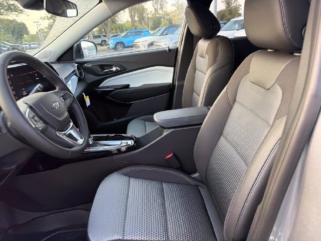 New 2026 Chevrolet Trax LT w/ Driver Confidence Package FWD image 18