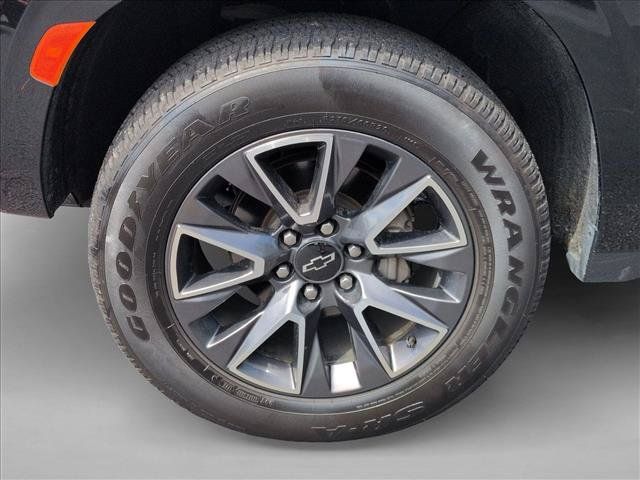 Used 2022 Chevrolet Suburban Z71 AWD/4WD image 18