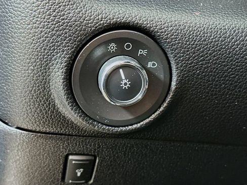 Used 2017 Lincoln Navigator Select AWD/4WD image 13