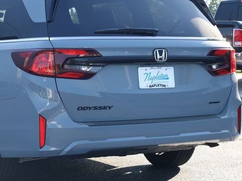 New 2026 Honda Odyssey Sport-L image 8