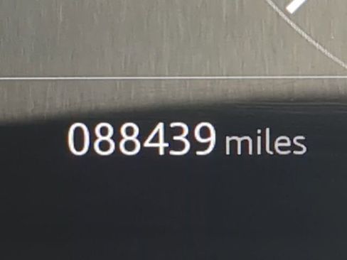 Used 2018 Land Rover Range Rover Sport HSE Dynamic AWD/4WD image 34