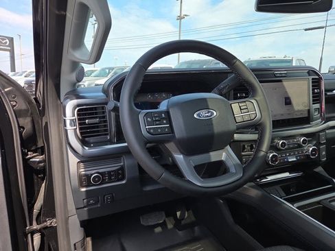 Used 2025 Ford F450 Lariat w/ Lariat Ultimate Package image 9