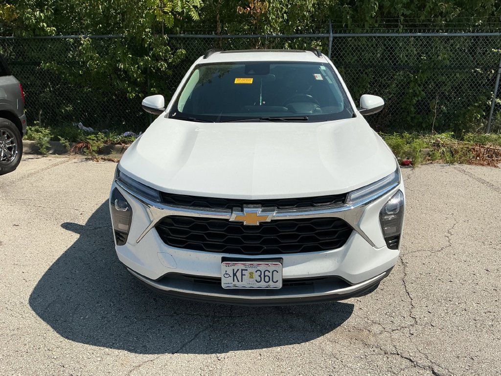 Used 2024 Chevrolet Trax LT w/ Driver Confidence Package FWD image 7