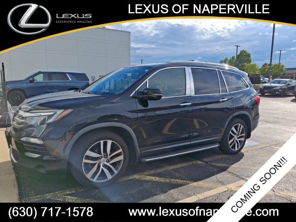 Used 2017 Honda Pilot Elite image 1