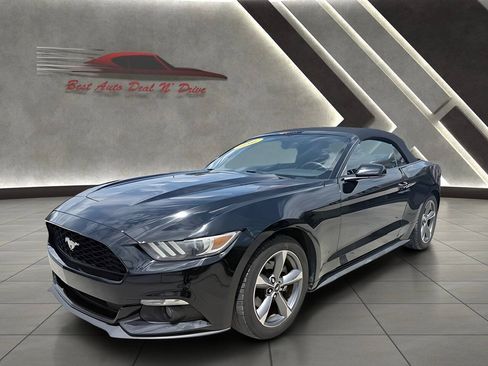 Used 2016 Ford Mustang Convertible w/ Equipment Group 051A RWD image 15