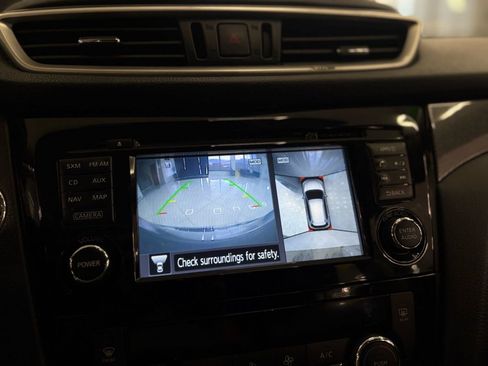 Used 2016 Nissan Rogue SL w/ SL Premium Package image 31