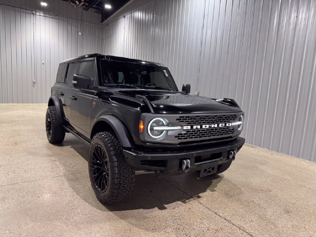 Used 2025 Ford Bronco Badlands AWD/4WD image 4