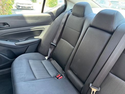Used 2024 Nissan Altima 2.5 SV FWD image 40