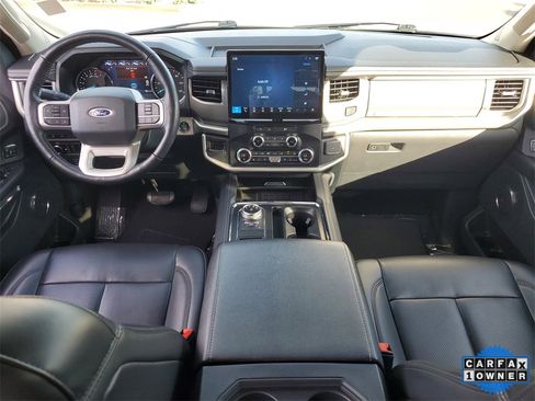 Used 2024 Ford Expedition Max XLT image 11