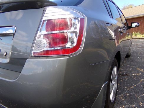 Used 2011 Nissan Sentra 2.0 image 10