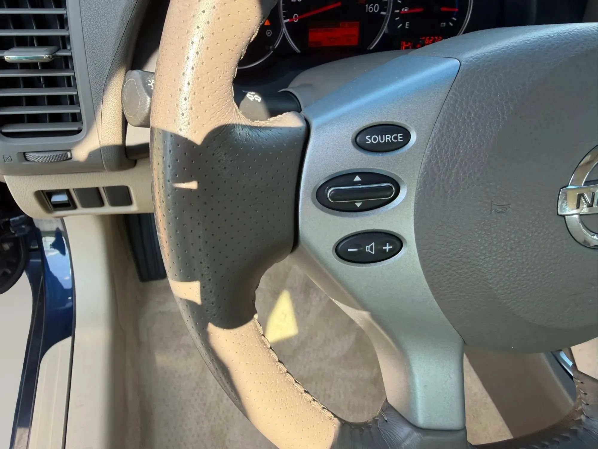 Used 2010 Nissan Altima Hybrid Sedan w/ Convenience Pkg FWD image 15