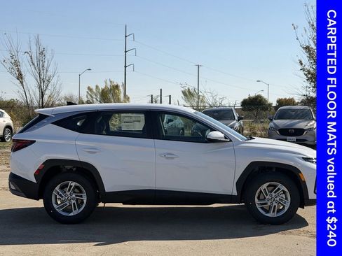 New 2026 Hyundai Tucson SE image 3