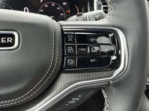 Used 2026 Jeep Grand Wagoneer L Summit w/ Rear Seat Video Group I AWD/4WD image 24