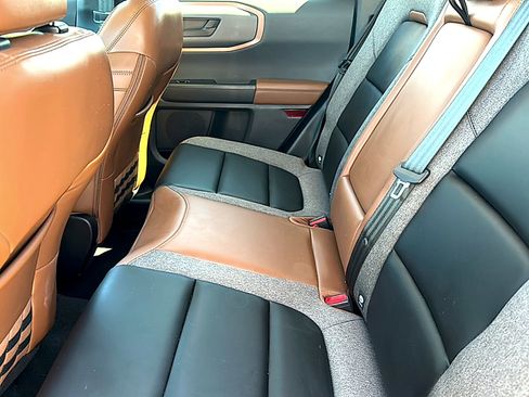 Used 2024 Ford Bronco Sport Outer Banks w/ Tech Package AWD/4WD image 17
