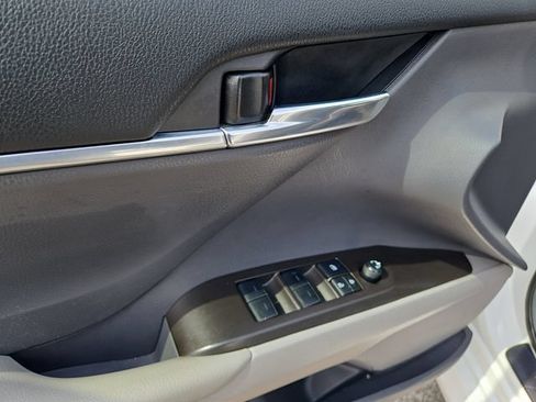 Used 2023 Toyota Camry LE FWD image 17