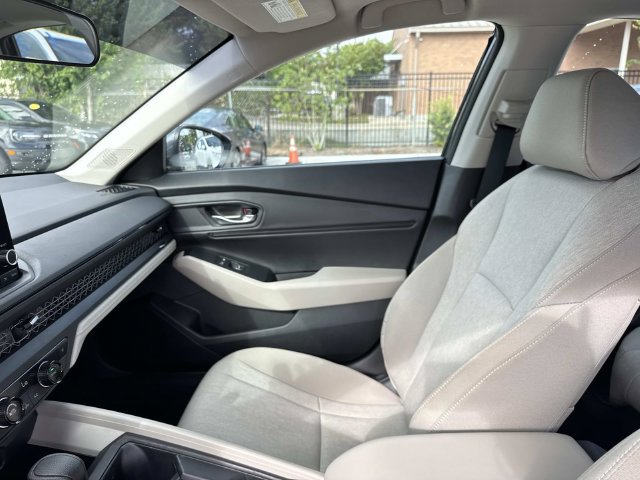 Used 2023 Honda Accord EX image 16