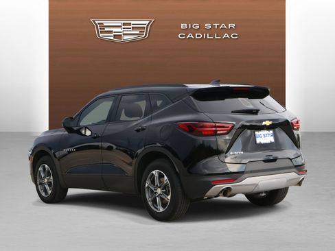 Used 2024 Chevrolet Blazer LT w/ Convenience Package image 3