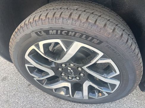 Used 2024 Chevrolet Silverado EV RST image 10