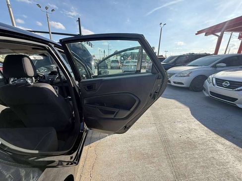 Used 2019 Ford Fiesta SE FWD image 12
