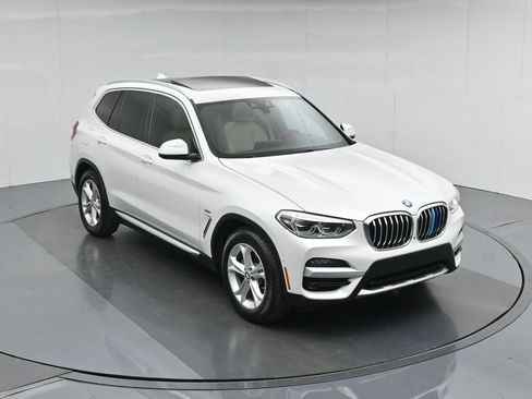 Used 2020 BMW X3 sDrive30i w/ Executive Package RWD image 40