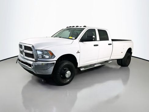 Used 2017 RAM 3500 Tradesman w/ Chrome Appearance Group AWD/4WD image 3