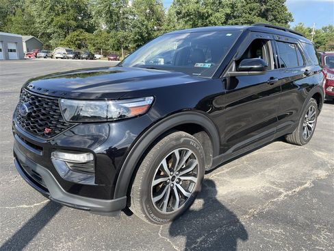 Used 2022 Ford Explorer ST AWD/4WD image 1