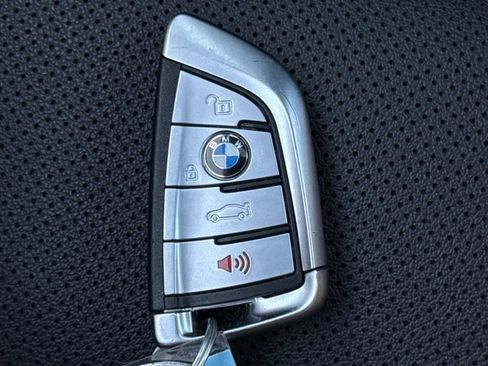 Used 2023 BMW 530e w/ Premium Package image 26