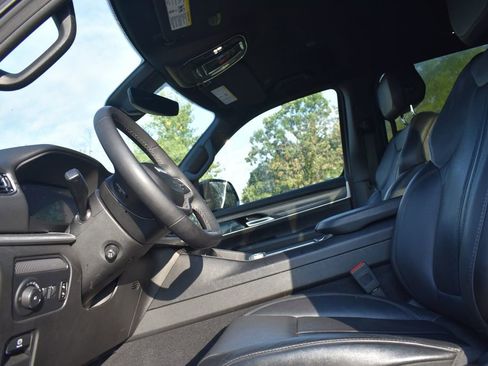 Used 2024 Jeep Wagoneer Series III image 31