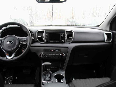 Used 2017 Kia Sportage LX image 25