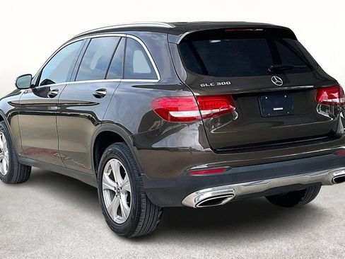 Used 2018 Mercedes-Benz GLC 300 w/ Premium Package image 12