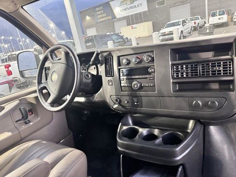 Used 2013 Chevrolet Express 2500 image 11