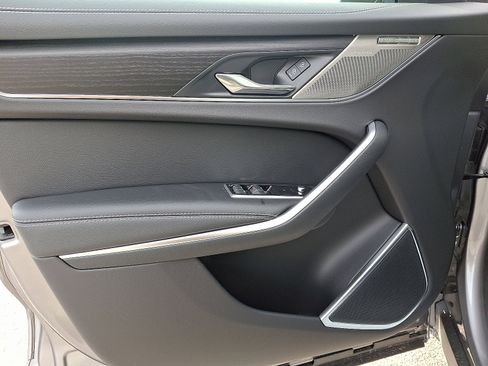 New 2025 Jaguar F-PACE R-Dynamic S AWD/4WD image 10