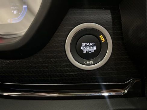 Used 2024 RAM 1500 Limited w/ Body Color Bumper Group image 16