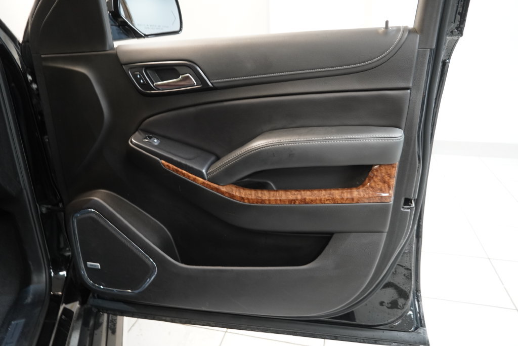 Used 2020 Chevrolet Suburban Premier w/ Premier Plus Edition AWD/4WD image 41