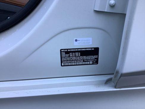 Used 2023 BMW 330e w/ Premium Package image 27