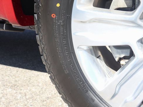 Used 2018 Ford F150 Platinum w/ Equipment Group 701A Luxury image 54