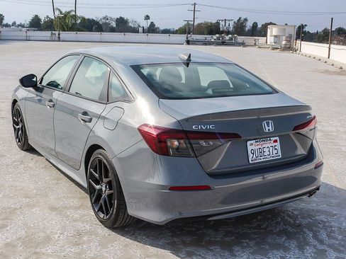 Certified 2025 Honda Civic Sport image 4