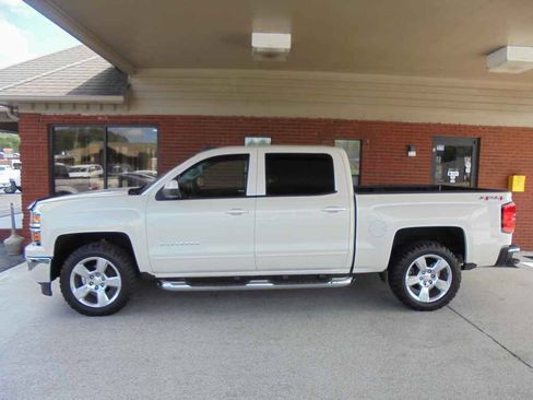 Used 2015 Chevrolet Silverado 1500 LT w/ LT Convenience Package AWD/4WD image 1