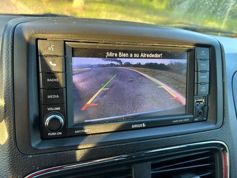 Used 2020 Dodge Grand Caravan SXT FWD image 26
