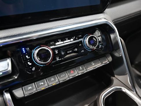 New 2026 GMC Sierra 1500 Denali AWD/4WD image 23